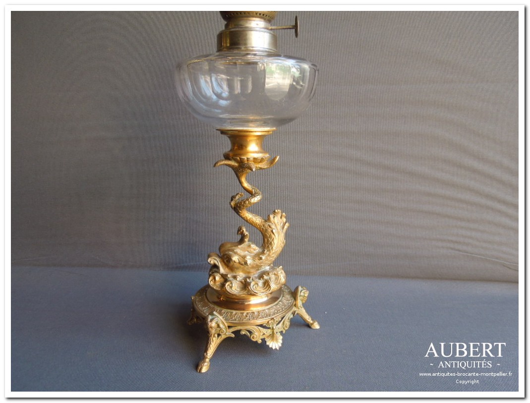 lampe petrole pied dauphin bronze antiquites aubert brocante montpellier sete achat vente succession